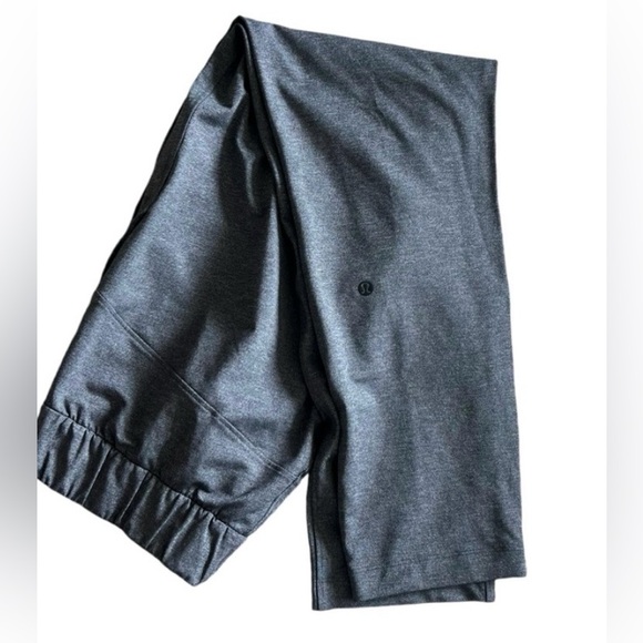 Lululemon On The Fly Pant *28" Heathered Black Size 6 - Picture 7 of 13